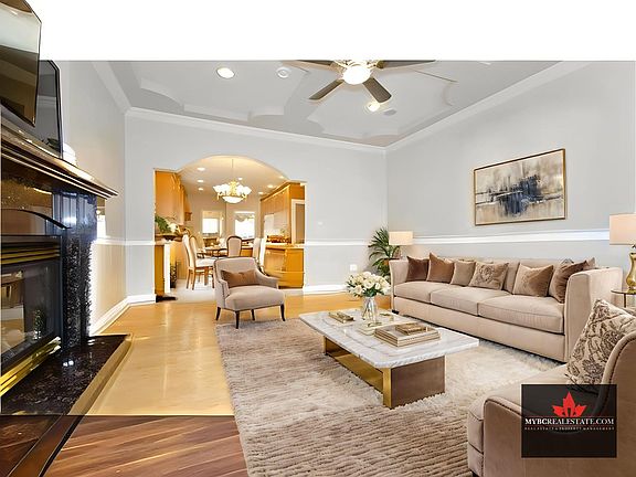 5th image of 708 Moody Ave