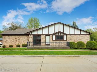 50746 Bower Ct, Chesterfield, MI 48047