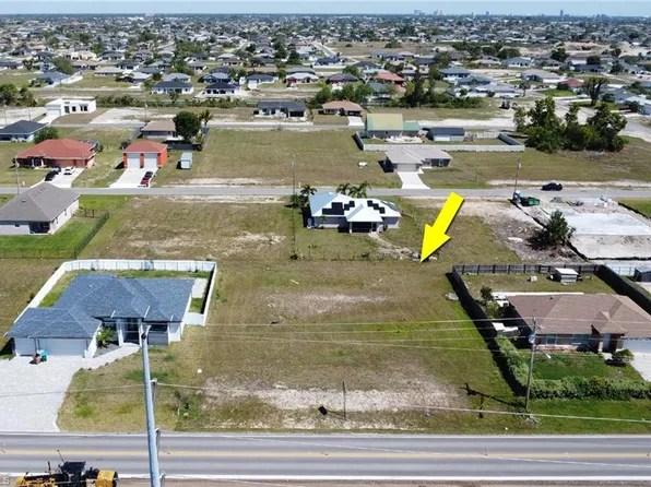 1307 Santa Barbara BLVD N, CAPE CORAL, FL 33993