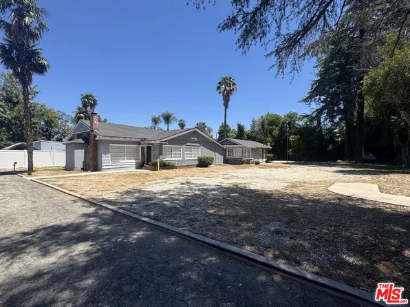 14151 Chandler Blvd, Van Nuys, CA 91401