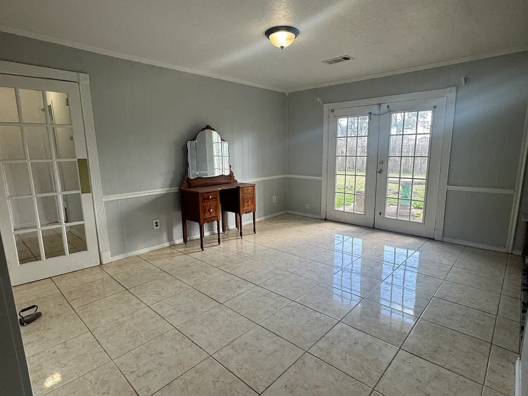 4323 Oakside Dr — Photo 4