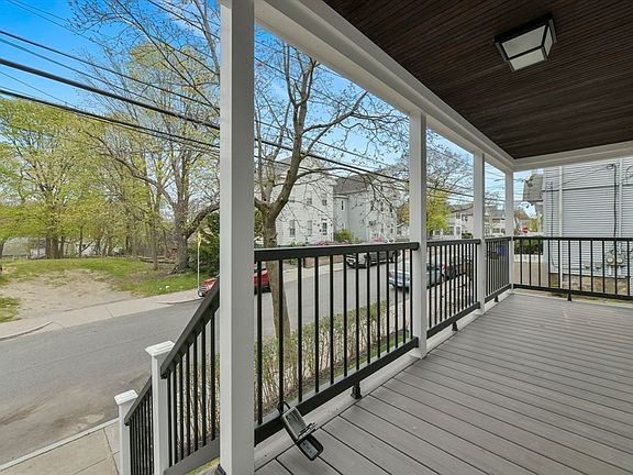 4th image of 343 Huntington Ave