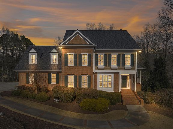 2nd image of 353 Golf View Dr