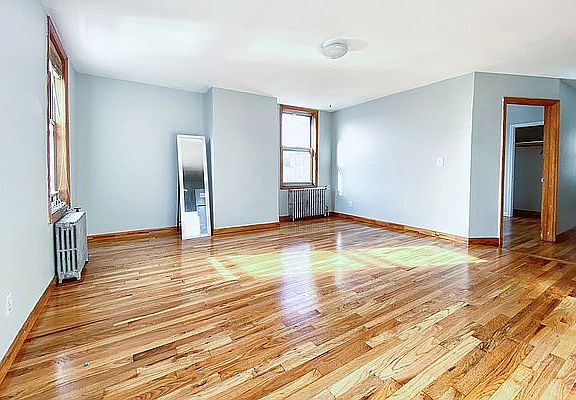 2nd image of 690 Metropolitan Ave APT 3