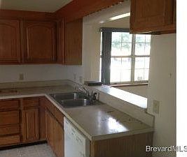 3rd image of 2331 Talmadge Dr