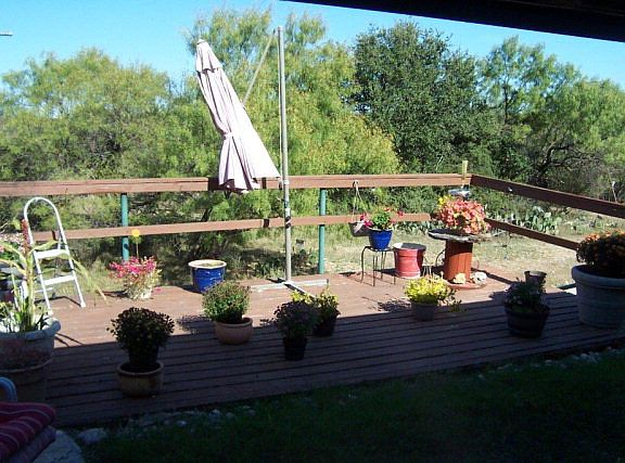 4th image of 141 Lakeview Dr