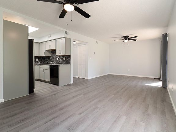 2nd image of 308 Miracle Strip Pkwy SW Unit 3B