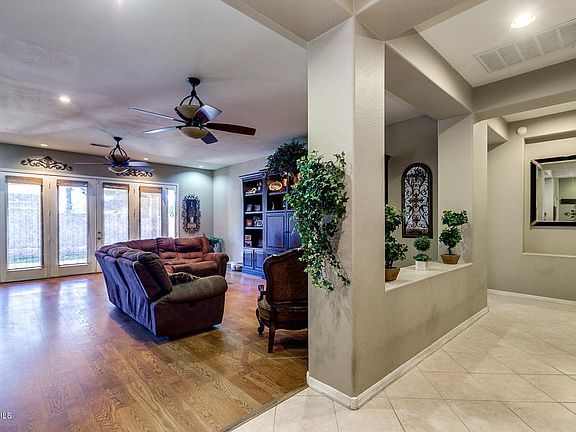 3rd image of 493 W Carob Dr