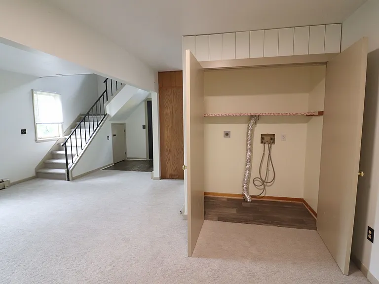 1752 Heilmandale Rd #W — Photo 10