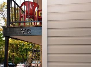 922 W Hughes St #4, Fayetteville, AR 72701