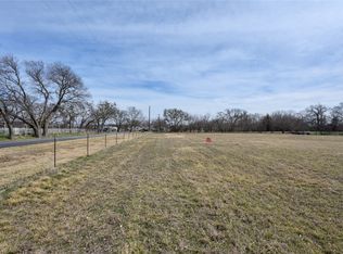 9061 Crow Wright Rd, Sanger, TX 76266