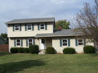 1747 Warner Ct, Mineral Ridge, OH 44440