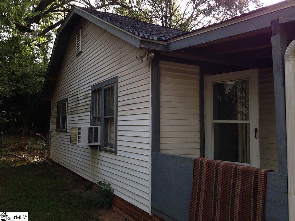 2nd image of 25 Orlando Ave