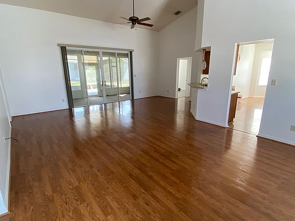 5th image of 3818 Manor Oaks Ct
