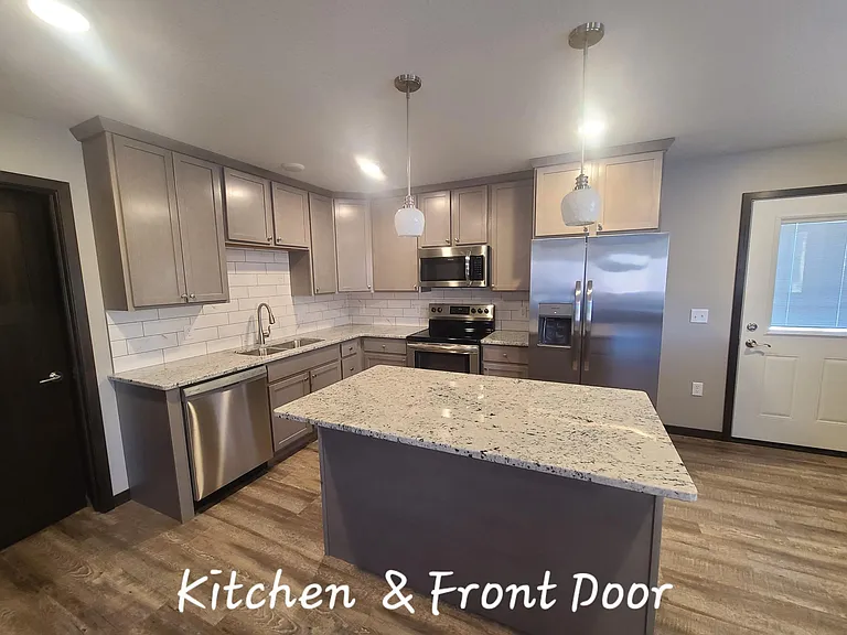 1668 Hong St — Photo 1