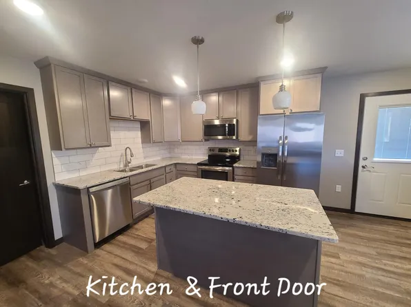 1668 Hong St, Eau Claire, WI 54703