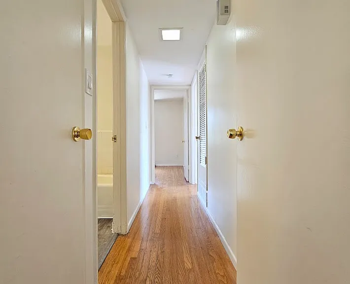 2640-46 Curlew St #42 — Photo 15