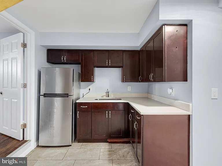 1713 E Lafayette Ave — Photo 24