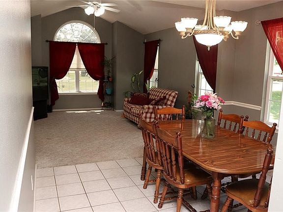 2nd image of 602 Douglas Cir