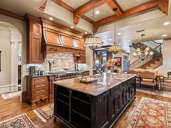 3rd image of 6115 Stefani Dr