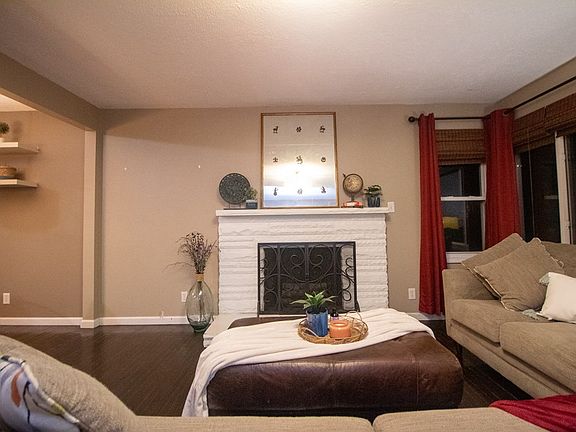 5th image of 82 Yale Dr