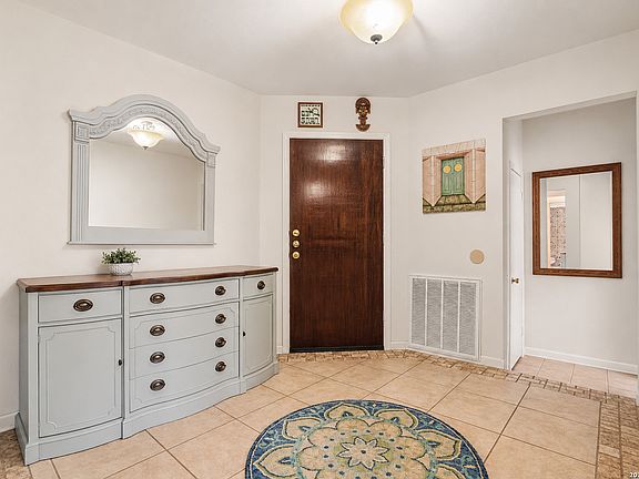 2nd image of 9103 Windgarden Cir