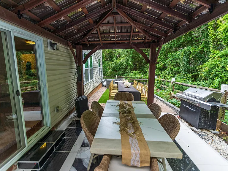 2922 Deep Cove Dr NW — Photo 35