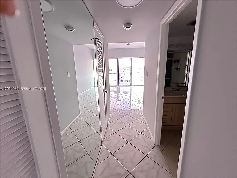 18051 Biscayne Blvd #Penthouse 05 — Photo 10