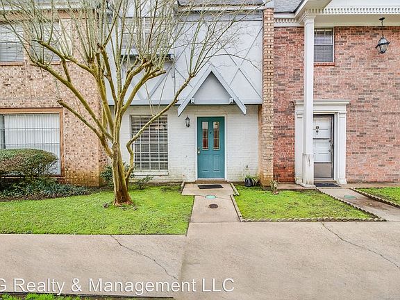 3rd image of 1316 Dulles Dr #E
