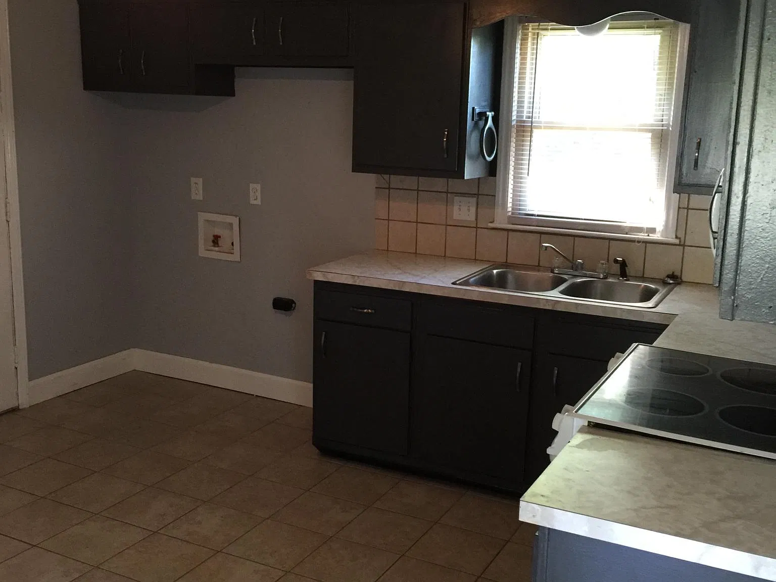 3 bed, 1036 sqft, $1,650 — Photo 4