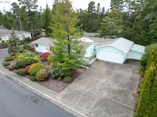 126 Evergreen Ln, Florence, OR 97439