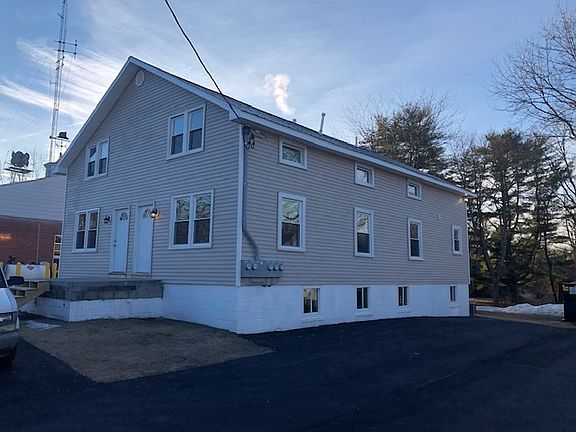 4th image of 130 Maple Ave Suite 1