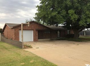 203 SW 13th St, Seminole, TX 79360