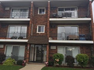 10610 Central Ave APT 2B, Chicago Ridge, IL 60415