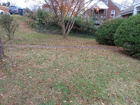 4th image of 1502 Fort Manor Dr