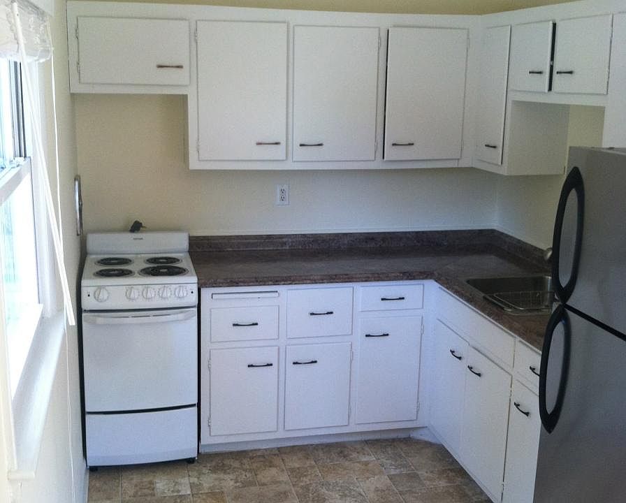 2nd image of 205 Wall St APT 10