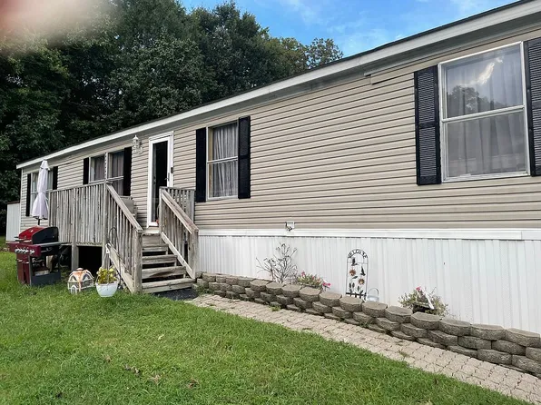 404 Boones Dr, Lothian, MD 20711