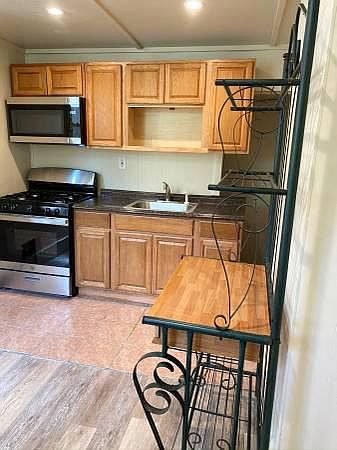 1st image of 164 Roseville Ave APT 1