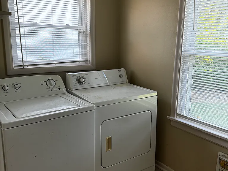 Washer & Dryer in Utility Room