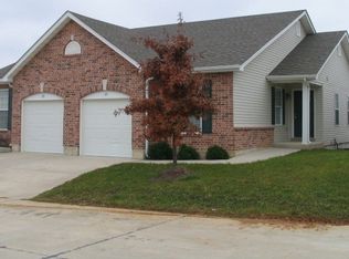 28 Prairie Hill Dr, Troy, MO 63379