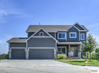 4157 S 202 Avenue Cir, Omaha, NE 68135