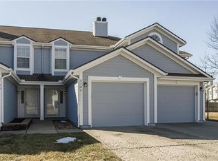 5705 NW Plantation Ln, Lees Summit, MO 64064