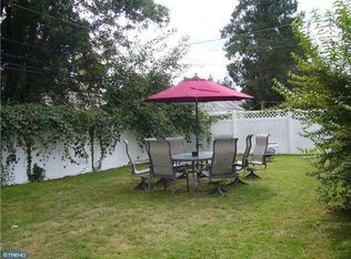 1020 Edgerton Rd, Secane, PA 19018