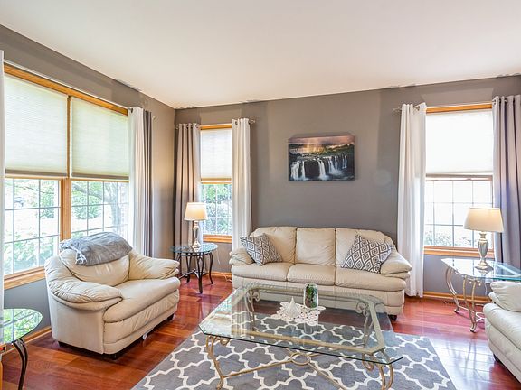 3rd image of 1255 Caribou Ln