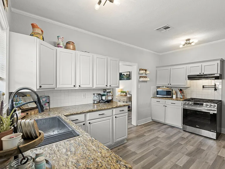 2109 New Jersey St — Photo 11