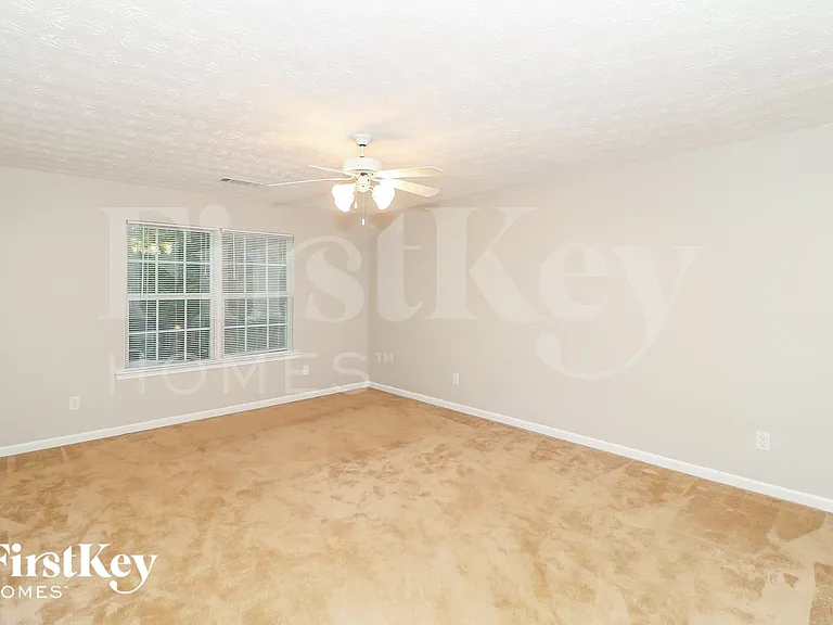5491 Skylar Creek Ln — Photo 10