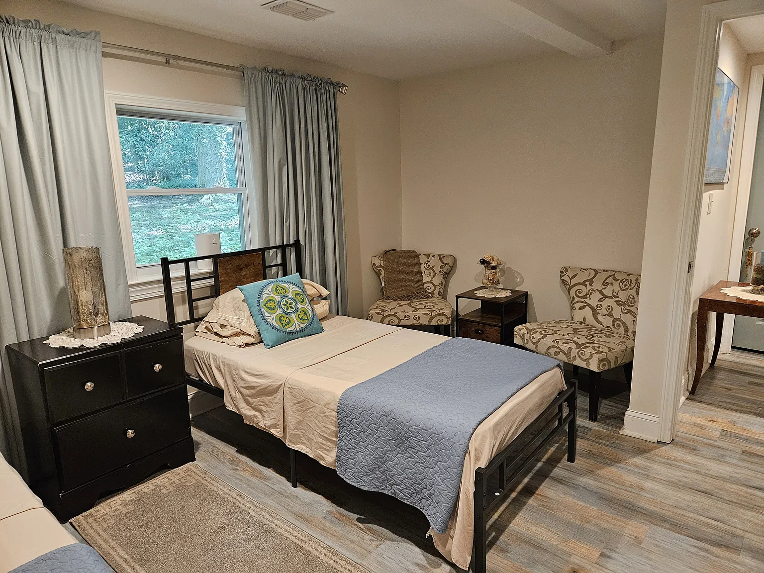 Ridgecrest Ln, East Point — Photo 4