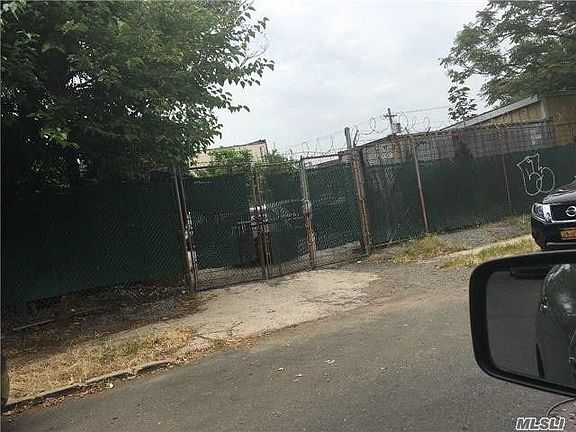 5th image of 11446 Farmers Blvd