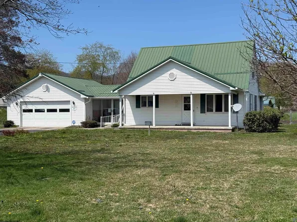 527 Franklin Rd, Valley Bend, WV 26293