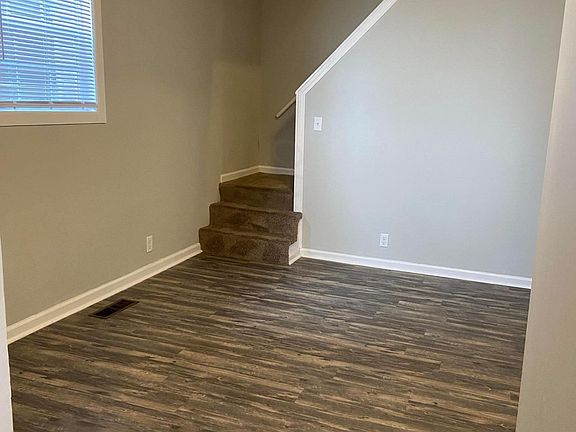 4th image of 362 E Hinman Ave
